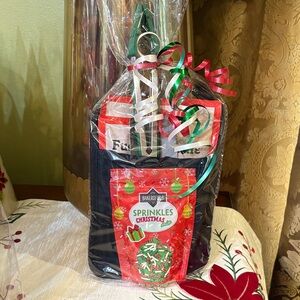 Christmas Gift Basket with fudge brownie mix, Sprinkles & Christmas tree tongs